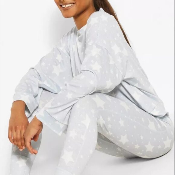 TALL ALL OVER STAR PRINT PAJAMA SET - Picture 2 of 5